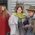 Exclusif - Emma Watson, Florence Pugh, Saoirse Ronan et Eliza Scanlen sur le tournage du film Little Women (Quatre Filles du Docteur March) dans les rues d'Haward. Le 5 novembre 2018