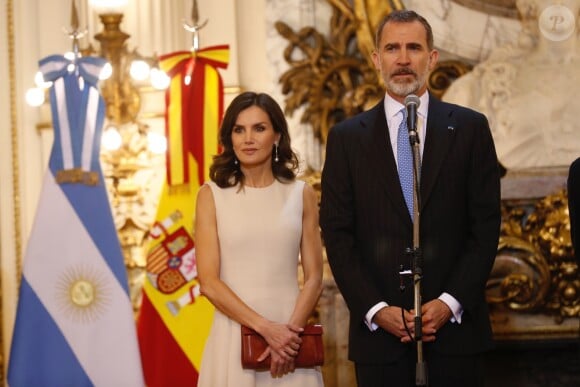 Le roi Felipe VI d'Espagne, la reine Letizia - Le couple royal d'Espagne est accueilli par le président de l'Argentine et sa femme à Buenos Aires le 25 mars 2019.