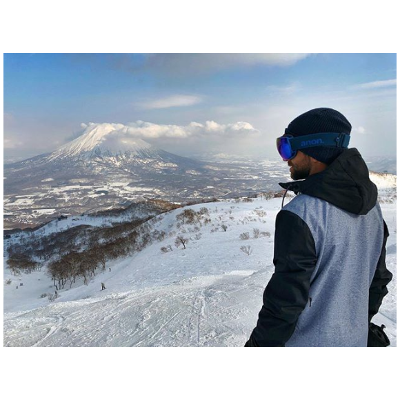 Christophe au Japon avec Marine Lorphelin, le 25 mars 2019. Ici au ski !