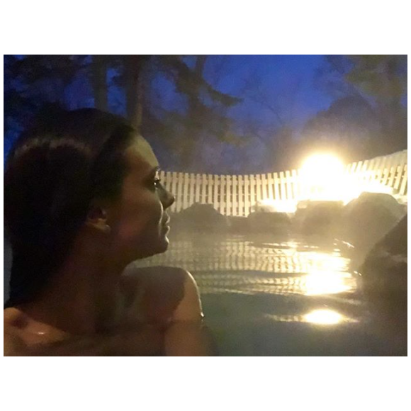Marine Lorphelin dans un onsen au Japon, le 27 mars 219.