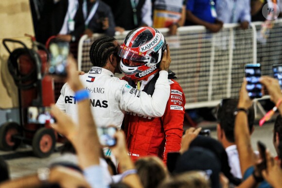 Lewis Hamilton et Charles Leclerc lors du Grand Prix de Bahreïn le 31 mars 2019.
