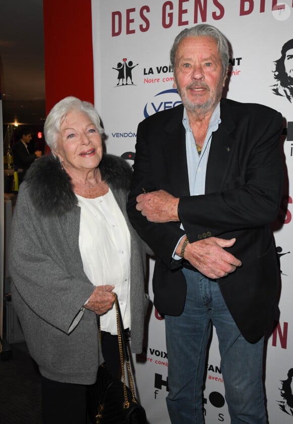 Line Renaud et Alain Delon - Avant-première du film "Des gens bien" au cinéma Gaumont-Opéra à Paris le 2 avril 2019. © Coadic Guirec/Bestimage