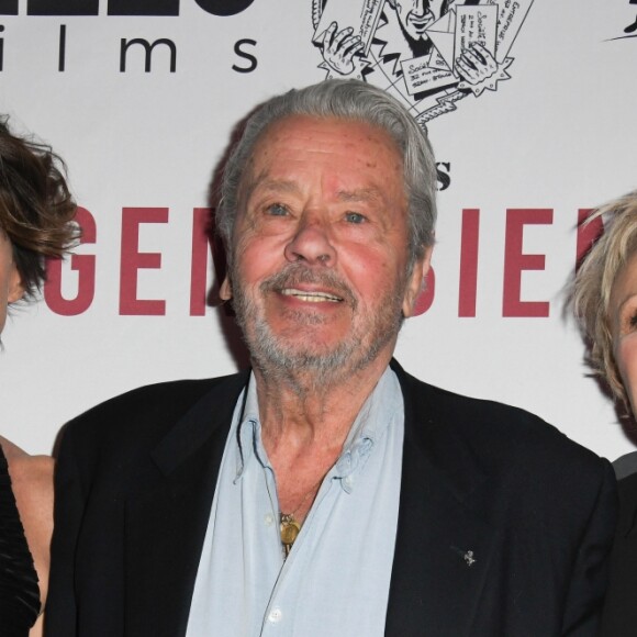Anne Le Nen, Alain Delon et Muriel Robin - Avant-première du film "Des gens bien" au cinéma Gaumont-Opéra à Paris le 2 avril 2019. © Coadic Guirec/Bestimage