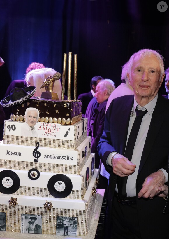Exclusif - Marcel Amont célèbre son 90e anniversaire sur la scène de l'Alhambra à Paris le 2 avril 2019. © Cédric Perrin/Bestimage