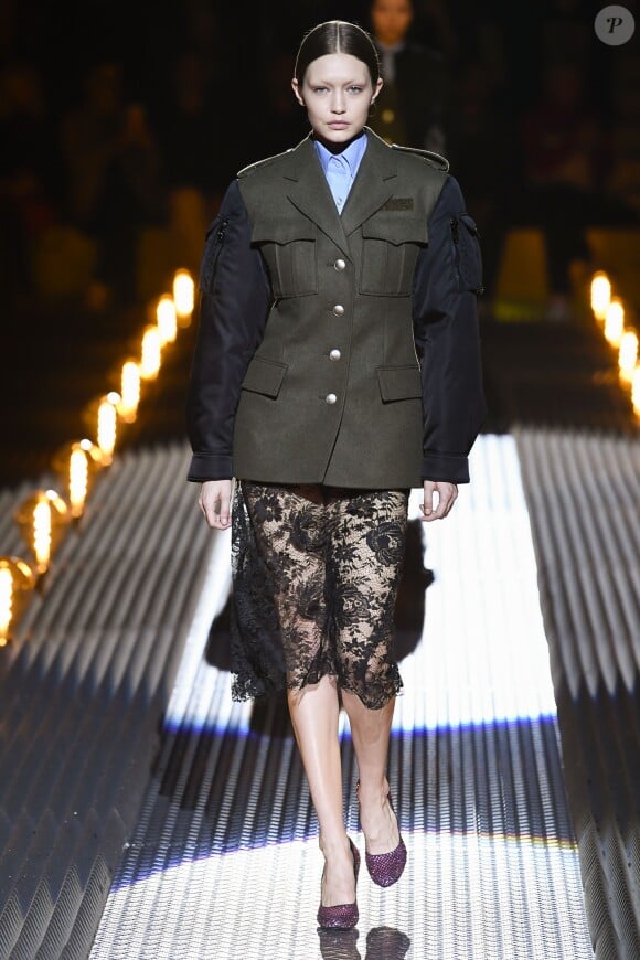 Gigi Hadid - Défilé Prada "Collection Prêt-à-Porter Automne/Hiver 2019-2020" lors de la Fashion Week de Milan (MLFW), le 21 février 2019.