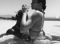 Kylie Jenner : Torride en bikini sur les genoux de Travis Scott