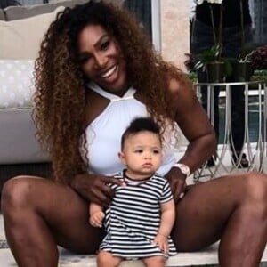 Serena Williams avec sa fille Olympia le 10 avril 2018.