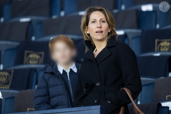 Maud Fontenoy et son fils Mahe - Célébrités dans les tribunes du parc des princes lors du match de football de ligue 1, Paris Saint-Germain (PSG) contre Strasbourg à Paris le 7 avril 2019. Le match s'est soldé par un match nul 2-2.
