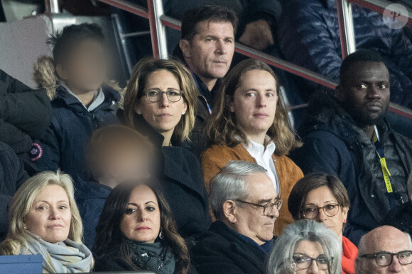 Maud Fontenoy avec son fils Mahe et Pierre Sarkozy - Célébrités dans les tribunes du parc des princes lors du match de football de ligue 1, Paris Saint-Germain (PSG) contre Strasbourg à Paris le 7 avril 2019. Le match s'est soldé par un match nul 2-2.