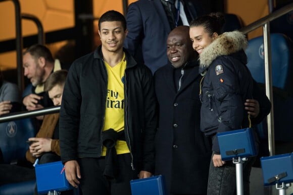 Wilfried Mbappé, le père de Kylian Mbappé - Célébrités dans les tribunes du parc des princes lors du match de football de ligue 1, Paris Saint-Germain (PSG) contre Strasbourg à Paris le 7 avril 2019. Le match s'est soldé par un match nul 2-2.