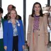 La reine Letizia d'espagne visite l'école de gravure et de graphisme de la Monnaie royale à Madrid le 8 avril 2019.