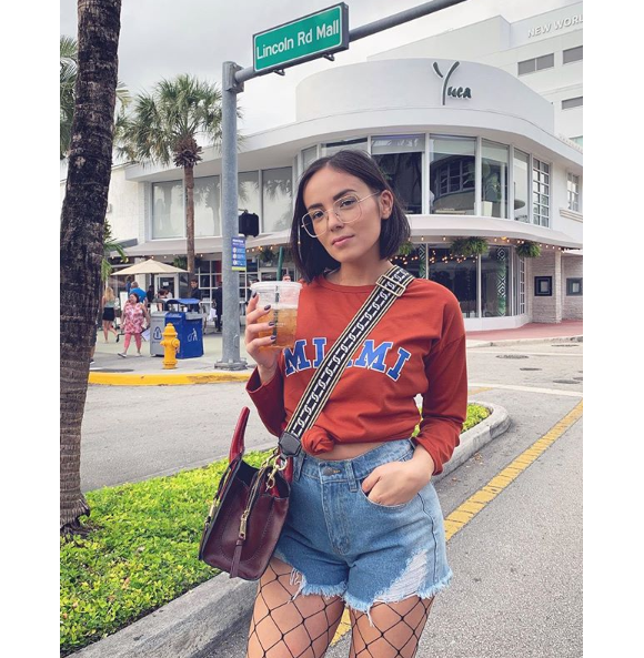Agathe Auproux, atteinte d'un cancer, profite du soleil de Miami en avril 2019.