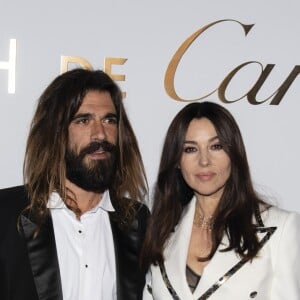 Monica Bellucci et son compagnon Nicolas Lefebvre assistent à la soirée de lancement de la collection "Clash De Cartier" à la Conciergerie à Paris, France, le 10 avril 2019. © Pierre Perusseau/Bestimage