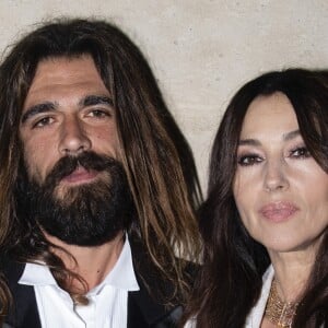 Monica Bellucci et son compagnon Nicolas Lefebvre assistent à la soirée de lancement de la collection "Clash De Cartier" à la Conciergerie à Paris, France, le 10 avril 2019. © Pierre Perusseau/Bestimage