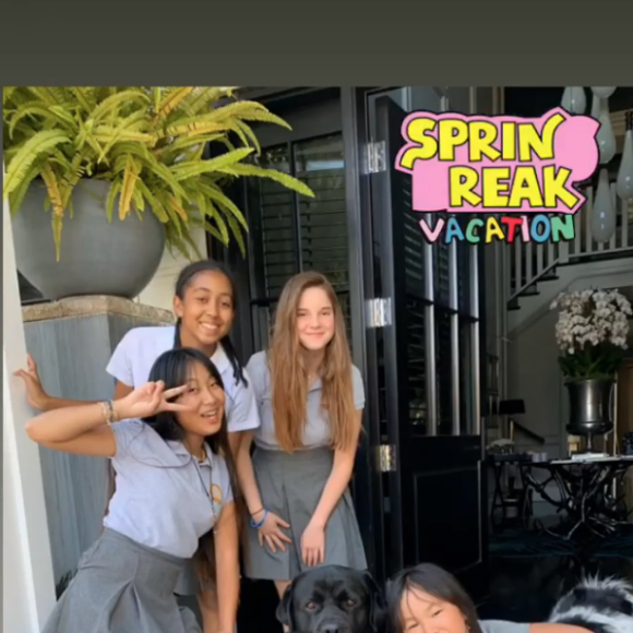 Jade et Joy fêtent les vacances de printemps sur l'Instagram de Laeticia Hallyday, le 12 avril 2019.