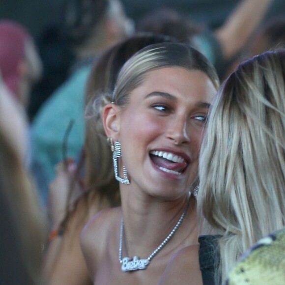 Exclusif - Hailey Baldwin lors du concert de Jaden et Willow Smith au festival de Coachella à Indio le 13 avril 2019.