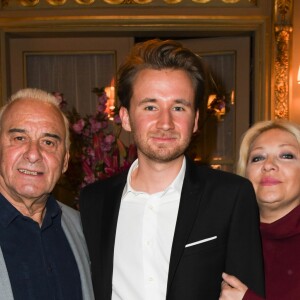 Michel Fugain, Bastien Kossek et Sanda Fugain - Lancement du livre "Sardou Regards" de B.Kossek à l'hôtel Raphael à Paris, France, le 15 avril 2019. © Coadic Guirec/Bestimage