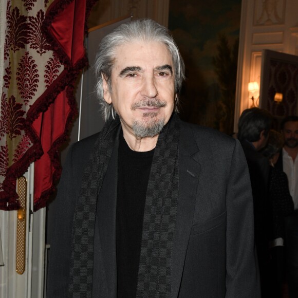 Serge Lama - Lancement du livre "Sardou Regards" de B.Kossek à l'hôtel Raphael à Paris, France, le 15 avril 2019. © Coadic Guirec/Bestimage