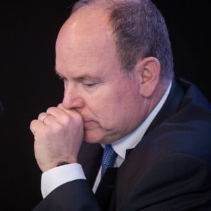 Exclusif - Le prince Albert II de Monaco dans l'émission radio de Bernard Montiel sur RFM, "Une heure avec...", le 7 avril 2019 à Paris. © Cyril Moreau / Bestimage