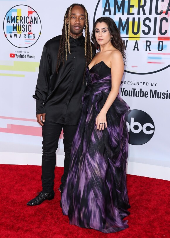 Ty Dolla Sign et sa compagne Lauren Jauregui à la soirée 2018 American Music Awards au théâtre Microsoft à Los Angeles, le 9 octobre 2018.