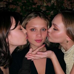 Lily-Rose Depp à la soirée d'anniversaire de son amie Delilah Summer Parillo. Avril 2019.
