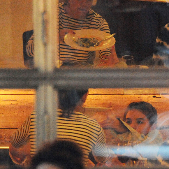 Katie Holmes fête l'anniversaire de sa fille Suri (13 ans) dans un restaurant à New York le 18 Avril 2019