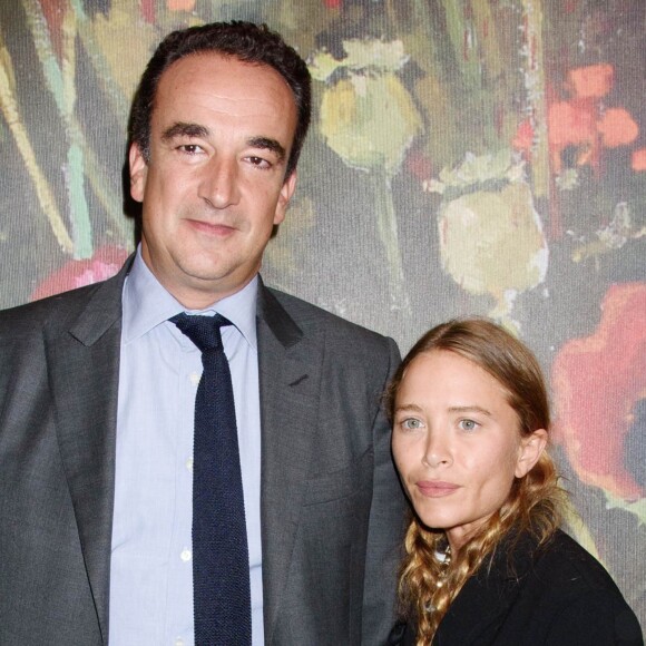 Olivier Sarkozy et Mary-Kate Olsen lors d'une vente aux enchères Sotheby organisée à New York le 11 octobre 2017.
