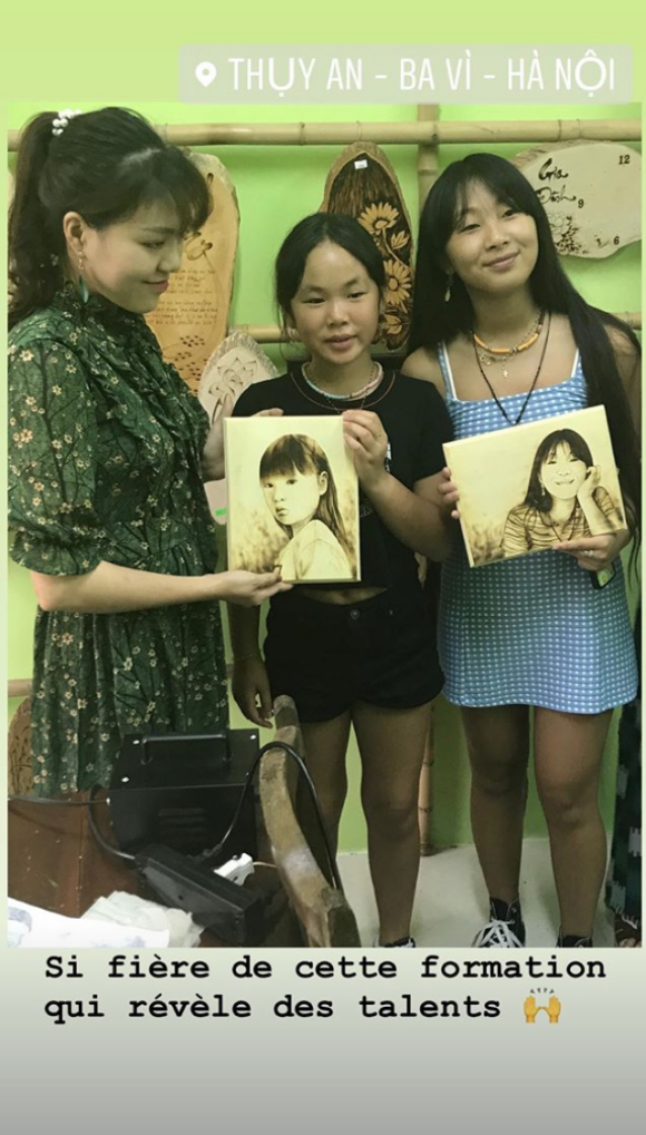 Laeticia Hallyday, Jade et Joy au Vietnam, le 20 avril 2019.