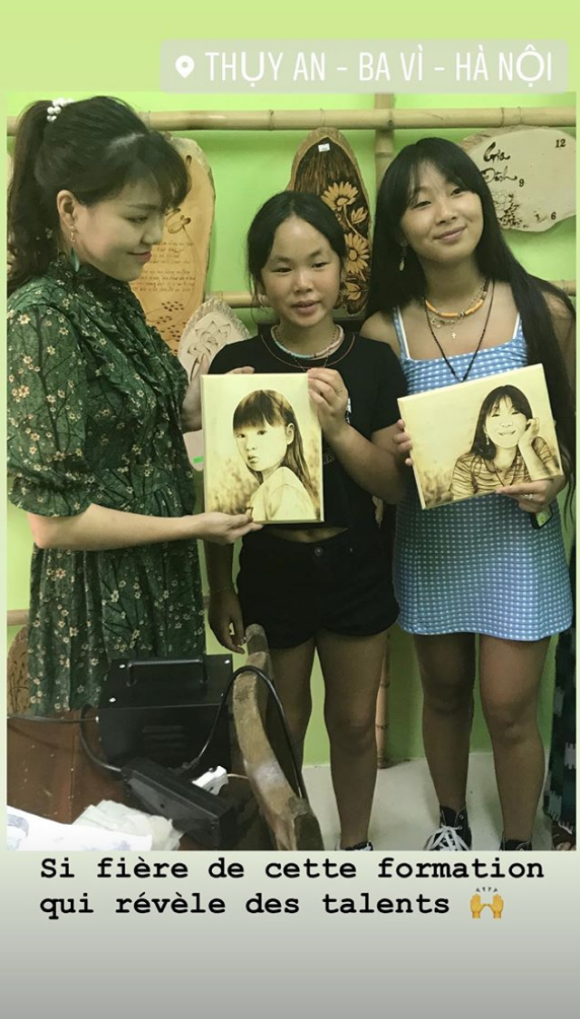 Joy et Jade Hallyday en voyage au Vietnam- 20 avril 2019.