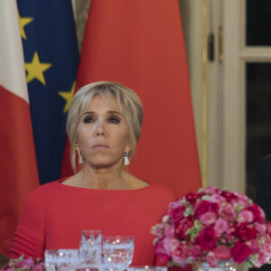 La Première Dame Brigitte Macron lors du dîner d'Etat au palais de l'Elysée à Paris, France, le 25 mars 2019. © Lewis Joly/Pool/Bestimage