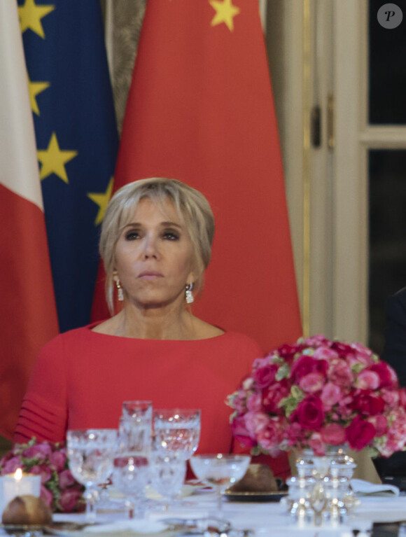 La Première Dame Brigitte Macron lors du dîner d'Etat au palais de l'Elysée à Paris, France, le 25 mars 2019. © Lewis Joly/Pool/Bestimage