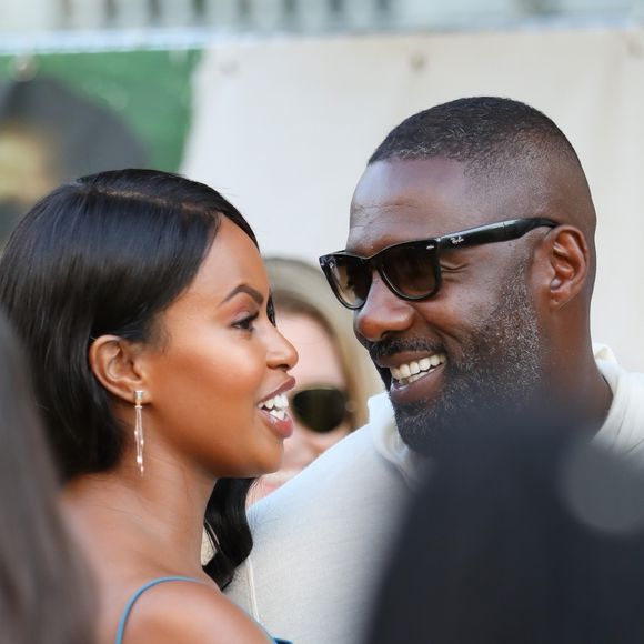 Idris Elba et sa fiancée Sabrina Dhowre à l'avant-première du film "Yardie" au BFI Southbank à Londres, le 21 août 2018.