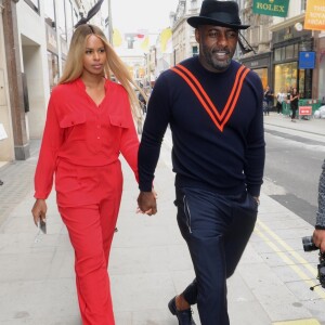 Idris Elba et sa fiancée Sabrina Dhowre à l'inauguration du nouveau flagship Stella McCartney sur Old Bond Street à Londres, le 12 juin 2018.