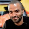 Tony Parker en séance de dédicace à l'Atelier Renault à Paris, France, le 13 septembre 2016. © Veeren/Bestimage