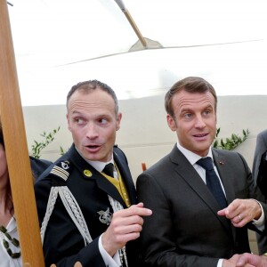 Emmanuel Macron, président de la republique. Le président de la République reçoit les métiers de bouche au palais de l'Elysée à Paris, pour la fête du 1er mai. © Xavier Popy / Pool / Bestimage