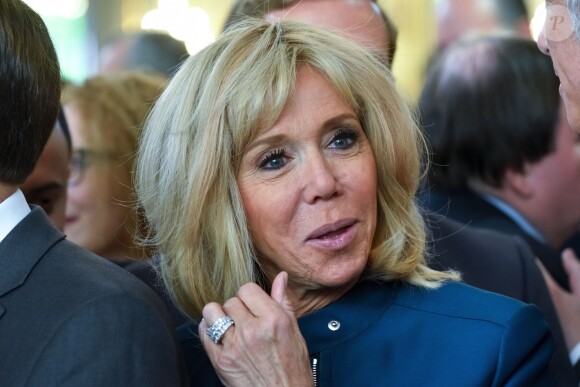 Brigitte Macron. Le président de la République reçoit les métiers de bouche au palais de l'Elysée à Paris, pour la fête du 1er mai. © Xavier Popy / Pool / Bestimage