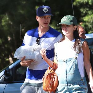 Rachel Bilson enceinte et son petit-ami Hayden Christensen vont faire du camping à Ventura, le 24 août 2014.