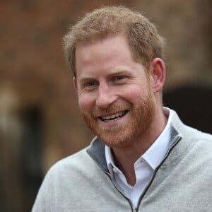 Le prince Harry, duc de Sussex, annonce à la presse le 6 mai 2019 à Windsor la naissance de son fils, son premier enfant avec Meghan Markle, venu au monde à 5h26 le même jour.