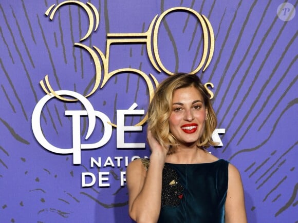 Sveva Alviti lors du photocall du gala du 350ème anniversaire de l'Opéra Garnier à Paris, France, le 8 mai 2019. © Pierre Perusseau/Bestimage