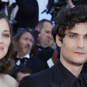 Marion Cotillard, Louis Garrel, Charlotte Gainsbourg, Arnaud Desplechin - Montée des marches du film "Les Fantômes d'Ismaël" lors de la cérémonie d'ouverture du 70ème Festival International du Film de Cannes. Le 17 mai 2017 © Borde-Jacovides-Moreau/Bestimage