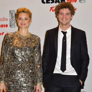 Virginie Efira et Niels Schneider - Photocall du dîner de la 44ème cérémonie des César au Fouquet's à Paris. Le 22 février 2019 © Pierre Perusseau / Bestimage