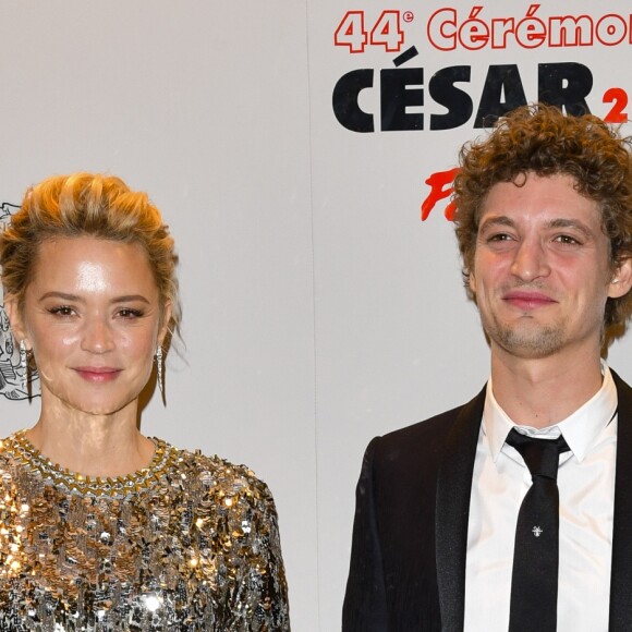 Virginie Efira et Niels Schneider - Photocall du dîner de la 44ème cérémonie des César au Fouquet's à Paris. Le 22 février 2019 © Pierre Perusseau / Bestimage