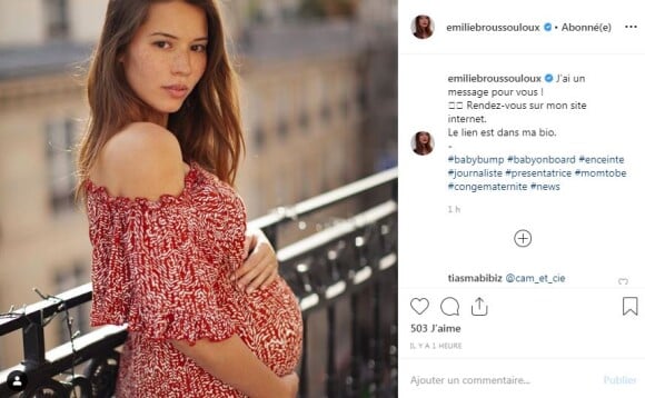 Emilie Broussouloux officialise sa grossesse sur Instagram le 16 mai 2019.