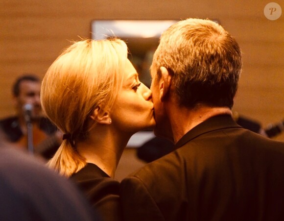 Exclusif - Thierry Ardisson et sa femme Audrey Crespo-Mara - À l'occasion de la diffusion prochainement sur C8 de 4 documentaires "Tout le monde en parle 20 ans Déjà !", Thierry Ardisson a fêté de façon intime avec ses amis l'anniversaire des 20 ans de l'émission culte "Tout le monde en parle" au bar Limon à l'hôtel Marignan à Paris le 9 avril 2019. Le Dj Corti animait l'ambiance musicale aux platines avec des Blind-tests suivi d'un showcase du groupe Gipsy paris: Compas family. © Cyril Moreau/Bestimage