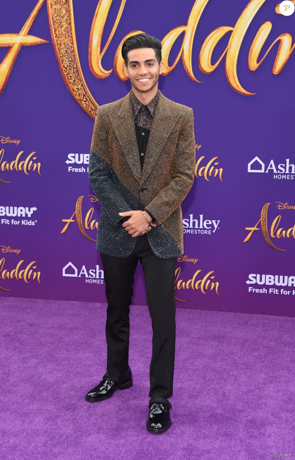 Mena Massoud Films Et Programmes Tv Mena Massoud lors de l'avant-première du film Aladdin à Los Angeles le