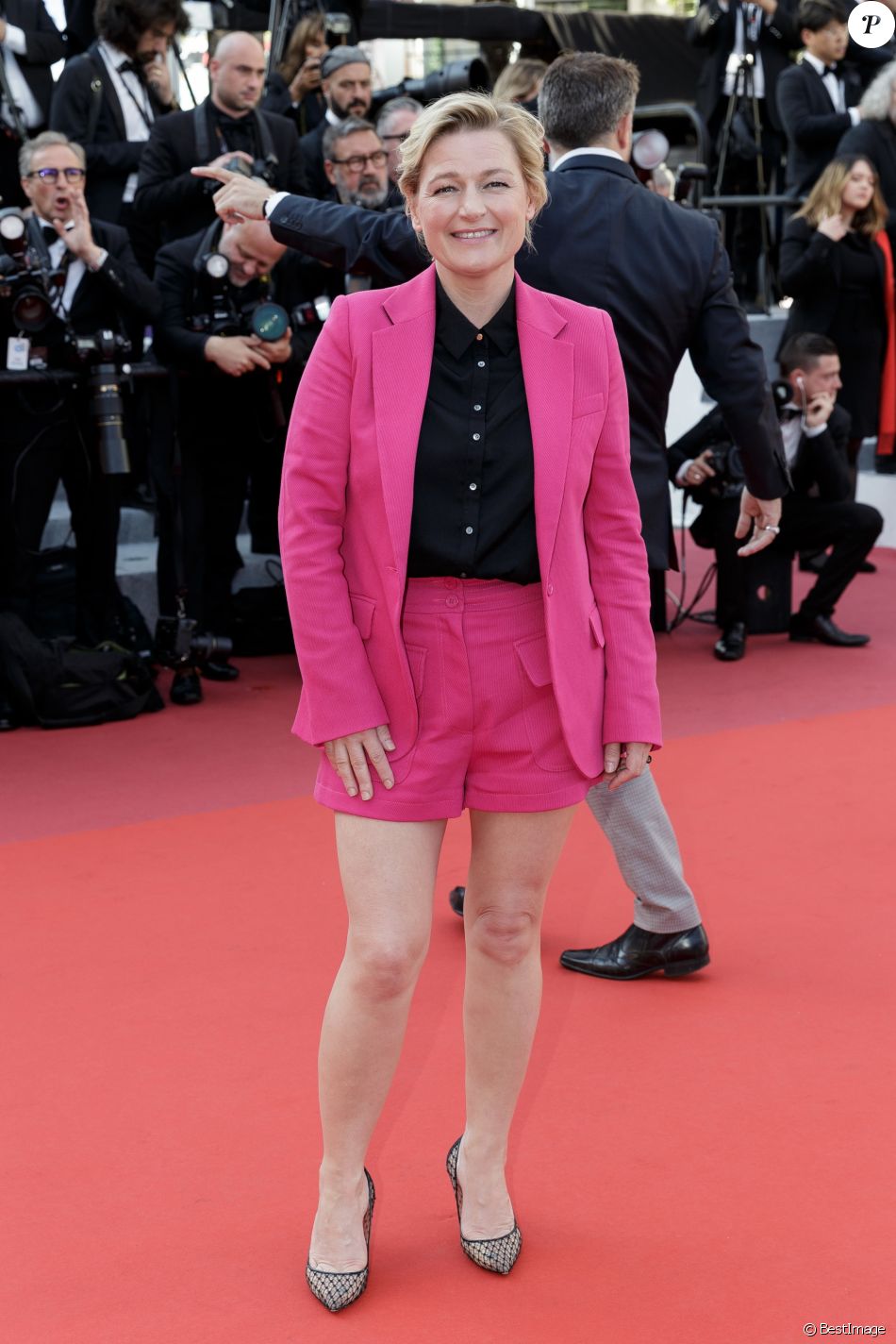 Anne lisabeth Lemoine Mont e Des Marches Du Film Hors Normes Pour La Anne lisabeth Lemoine Mont e Des Marches Du Film Hors Normes Pour La