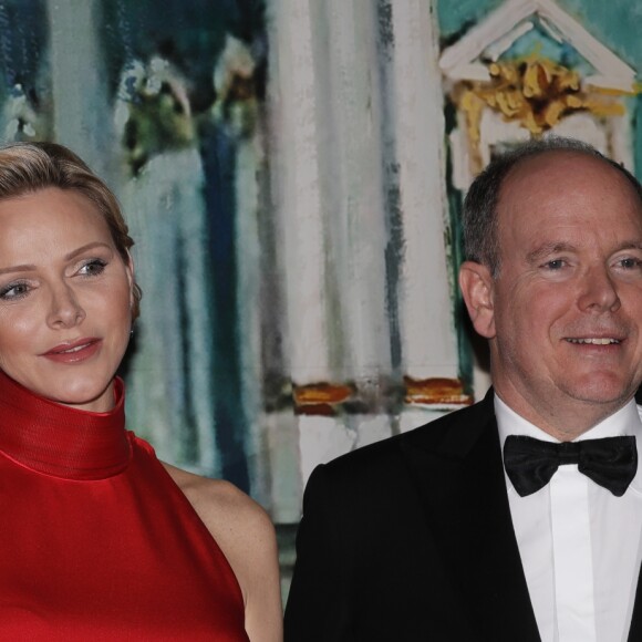 Le roi Carl XVI Gustav de Suède, la princesse Charlene de Monaco, le prince Albert II de Monaco - Soirée de Gala du 77ème Grand Prix de Formule 1 à Monaco le 26 mai 2019. © Claudia Albuquerque/Bestimage