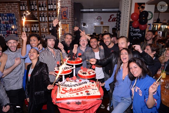Exclusif - Flora Coquerel (Miss France 2014) et son compagnon Ugo Ciulla, Aurélie Konaté, Anthony Colette, Anthony Dupray, Frank Delay, Emmanuelle Boidron lors de la soirée du 10ème anniversaire du restaurant Schwartz's Deli au 7 Avenue d'Eylau dans le 16ème arrondissement de Paris le 27 mai 2019. © Rachid Bellak/Bestimage