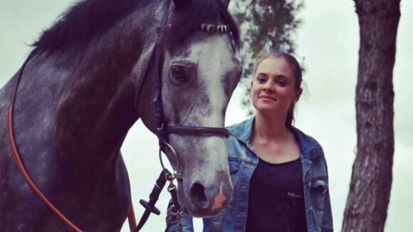 Romane Brizard : Mort de la jockey de 21 ans, tombée de son cheval