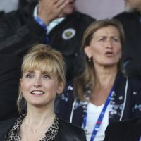 Julie Gayet et François Hollande à fond pour les Bleues en tribune !